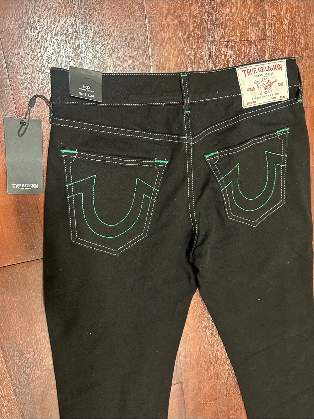 NWT True Religion Ricky Relaxed Straight Jeans Men’s 31x34 Black Green Stitch